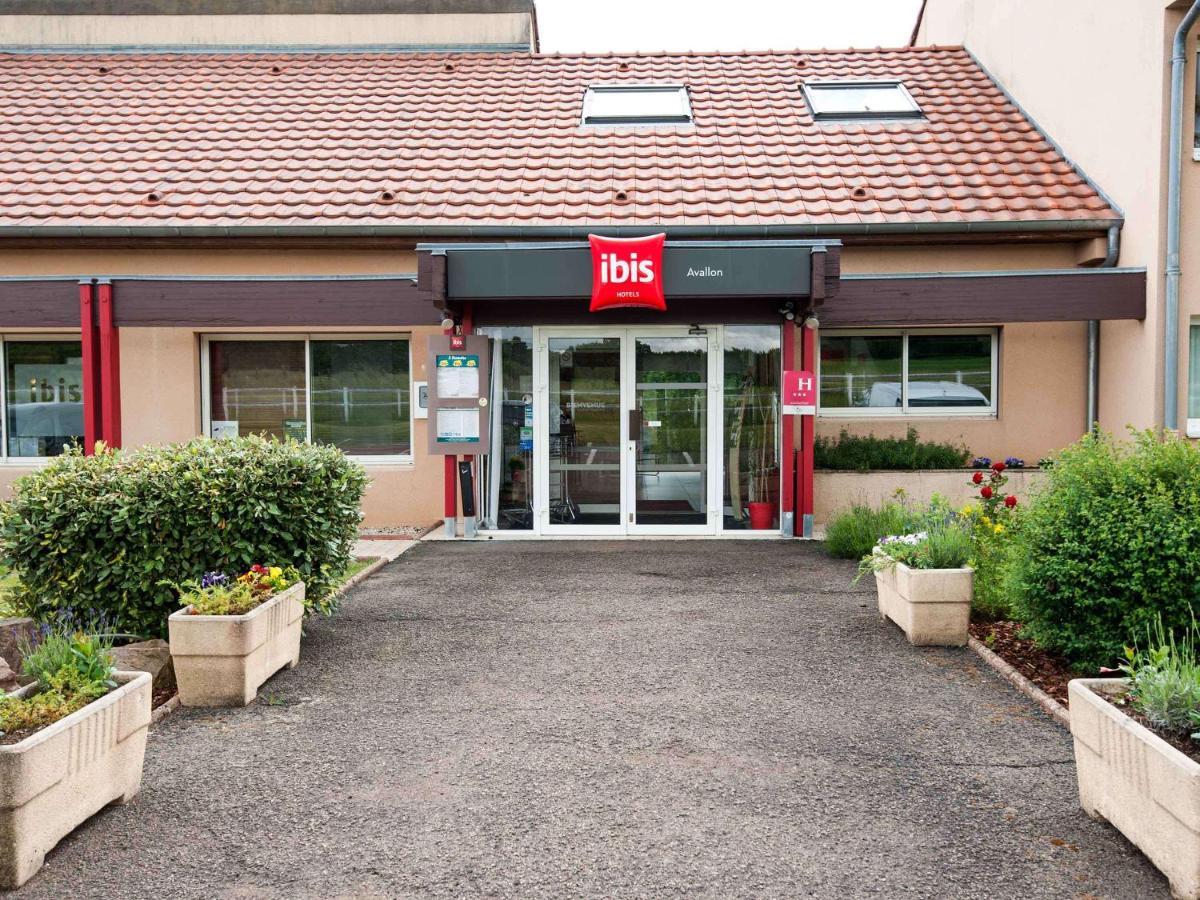 Ibis Avallon Magny  Екстер'єр фото